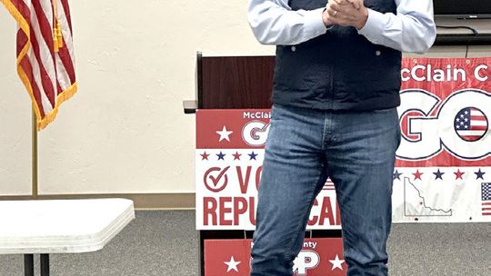 McCall visits McClain County Republicans and the Pacer