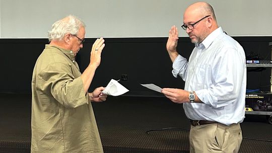 Ron Lock sworn in as newest member of Board of Education