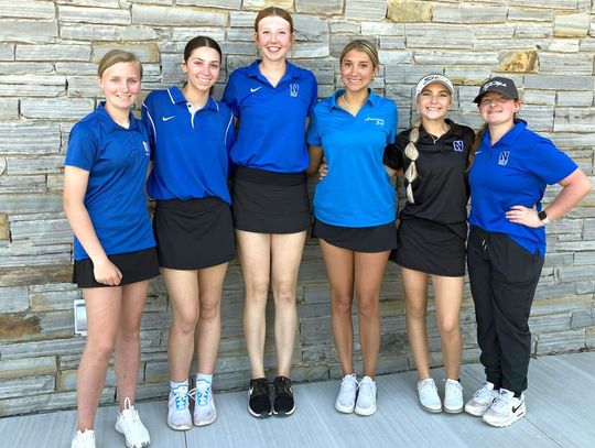 2025 NHS Girls Golf Team