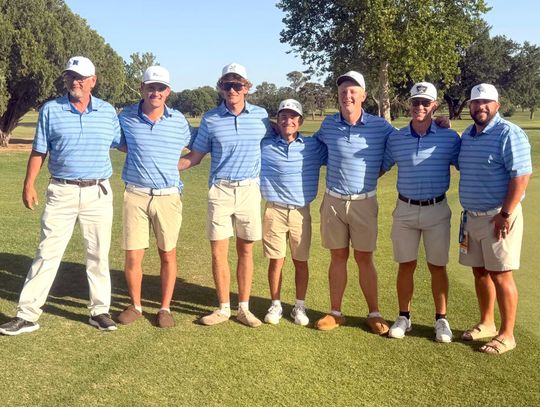 Boys golf going to State
