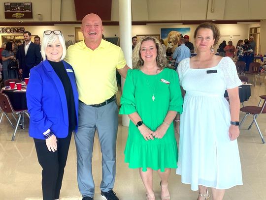 Chamber members attend luncheon