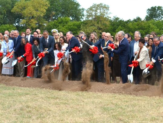 Chickasaw Nation Governor Chris Anoatubby
