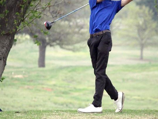 Goold places 10th at Conference Golf Tourney