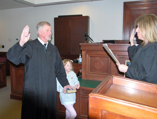 Judge Charles Gray sworn in