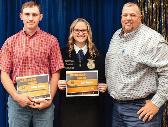 McClain County Cattlemen’s Association awards scholarships