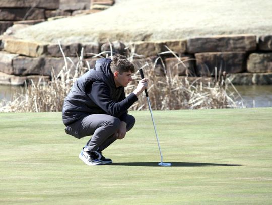 Racer golfers open 2024 with 1st at Yukon