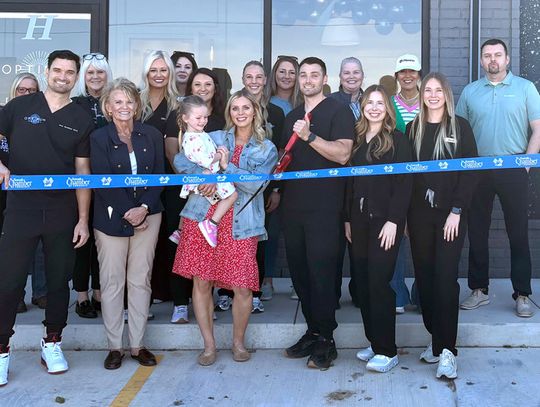 Ribbon cut on Optimum Dental