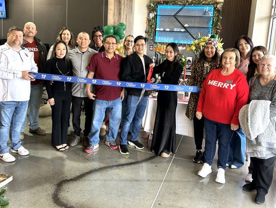 Ribbon Cutting held for Viery Nail Bar