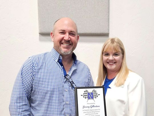 White, Kreger take oath of office to serve NPS Board of Education