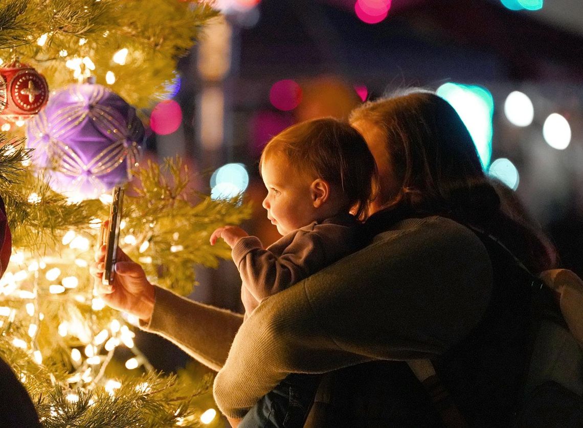 Community Christmas tree photos