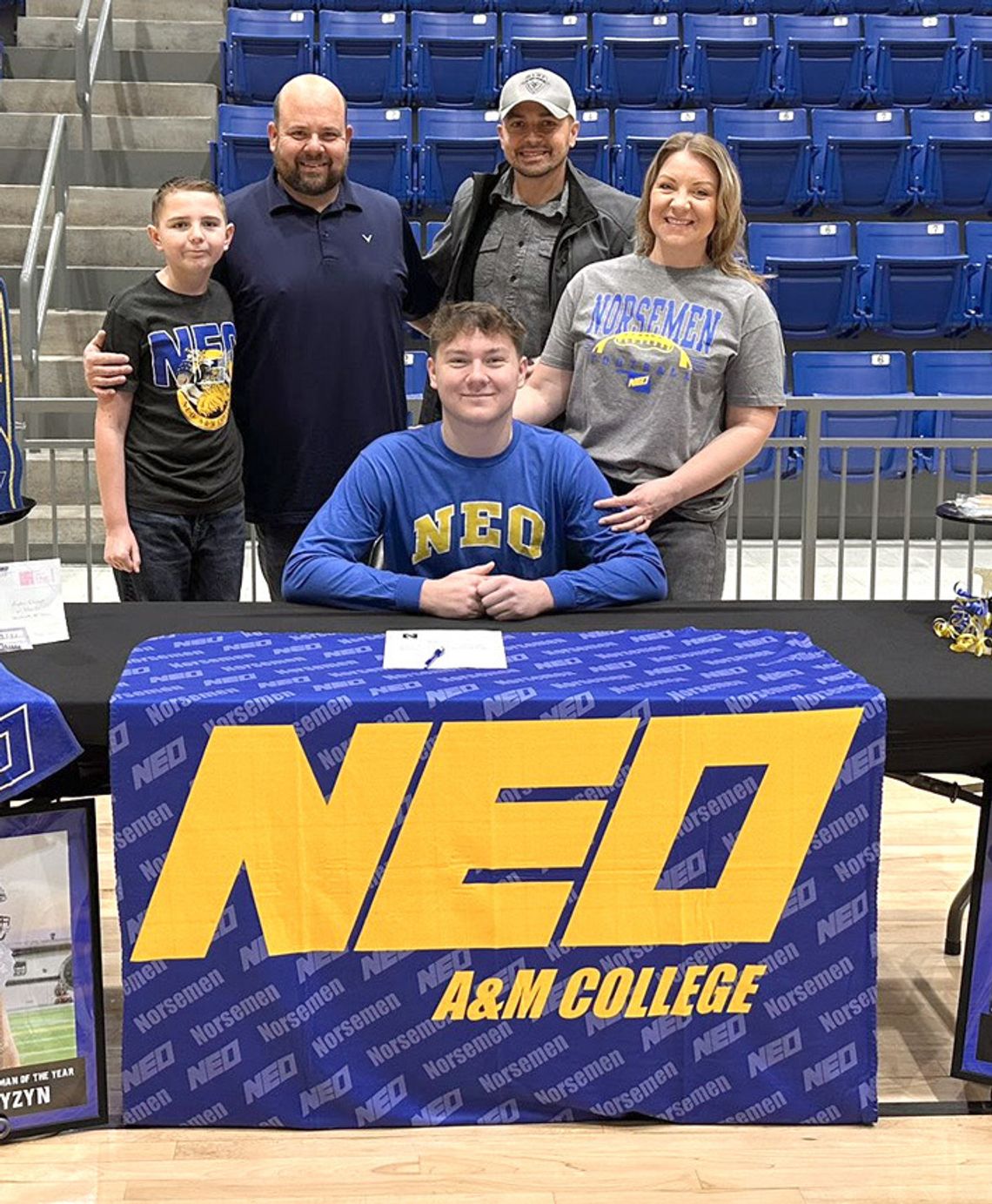 Elcyzyn commits to NEO A&M football