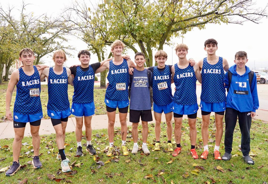 Mann, Racer boys team qualify to run CC at State