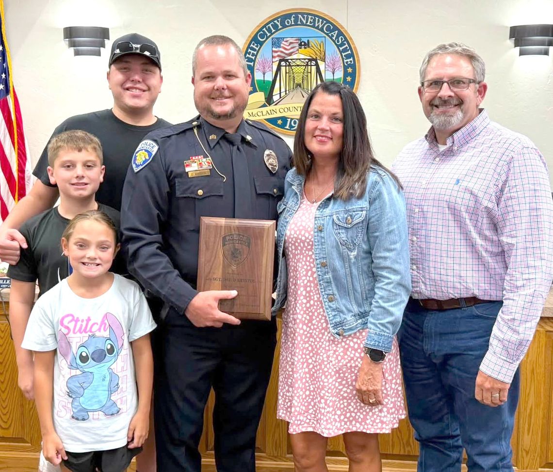 Newcastle welcomes new police officer, recognizes sergeant for 25 years of service