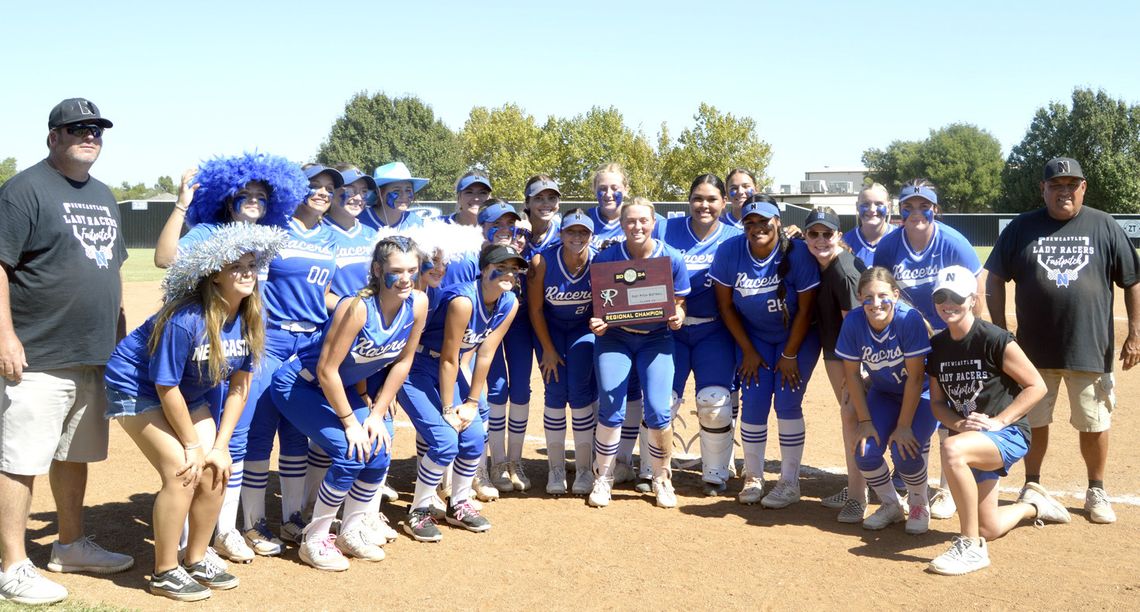 Racers win Regional Fast-Pitch