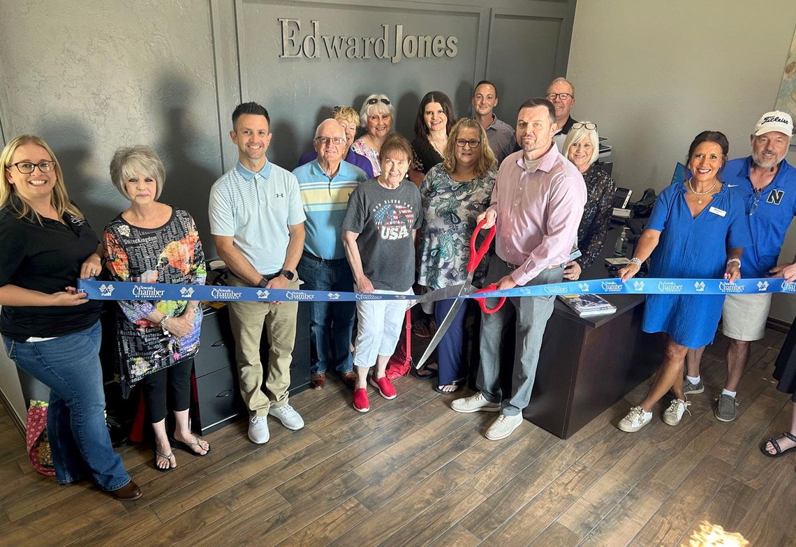 Ribbon Cutting for Edward Jones