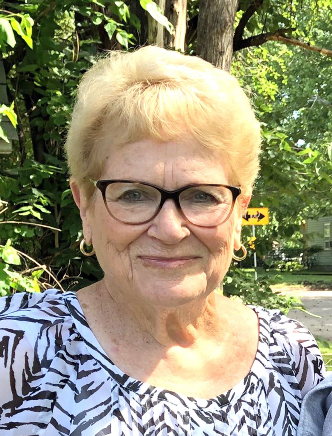 Sweet Scholars raises $5,000-plus for NHS awards