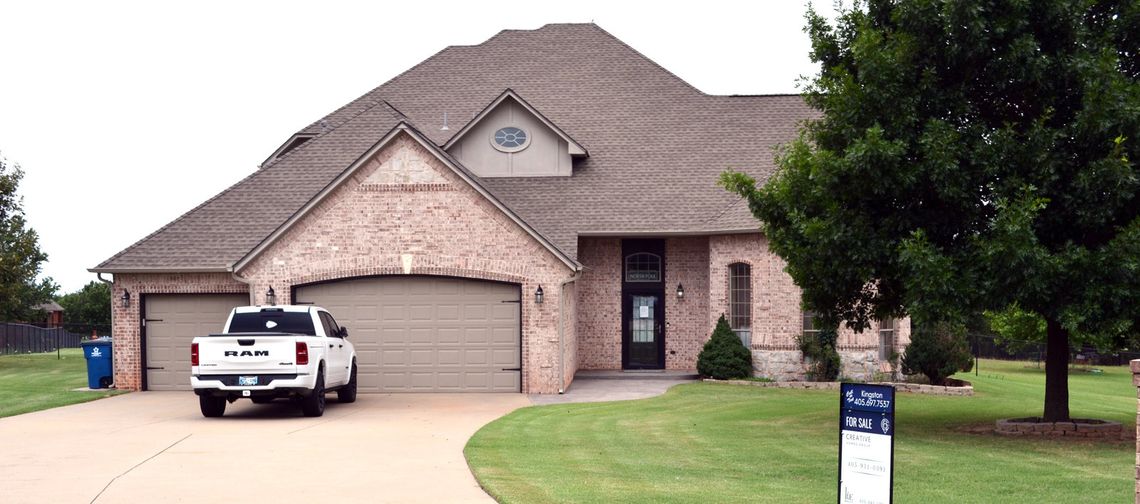 The homeowner is working with LRE Realty and Creative Home Group to offer 2047 Park Avenue in the Richland Park Addition